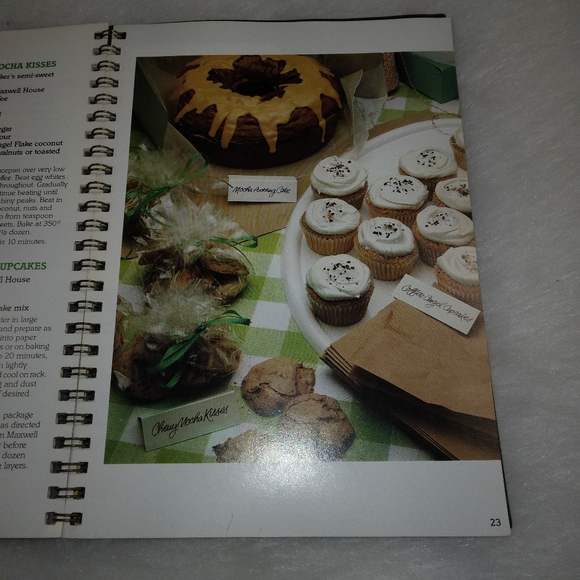 BOOK Coffee Makes It Delicious, the coffee cookbook from Maxwell House C… - Picture 8 of 10